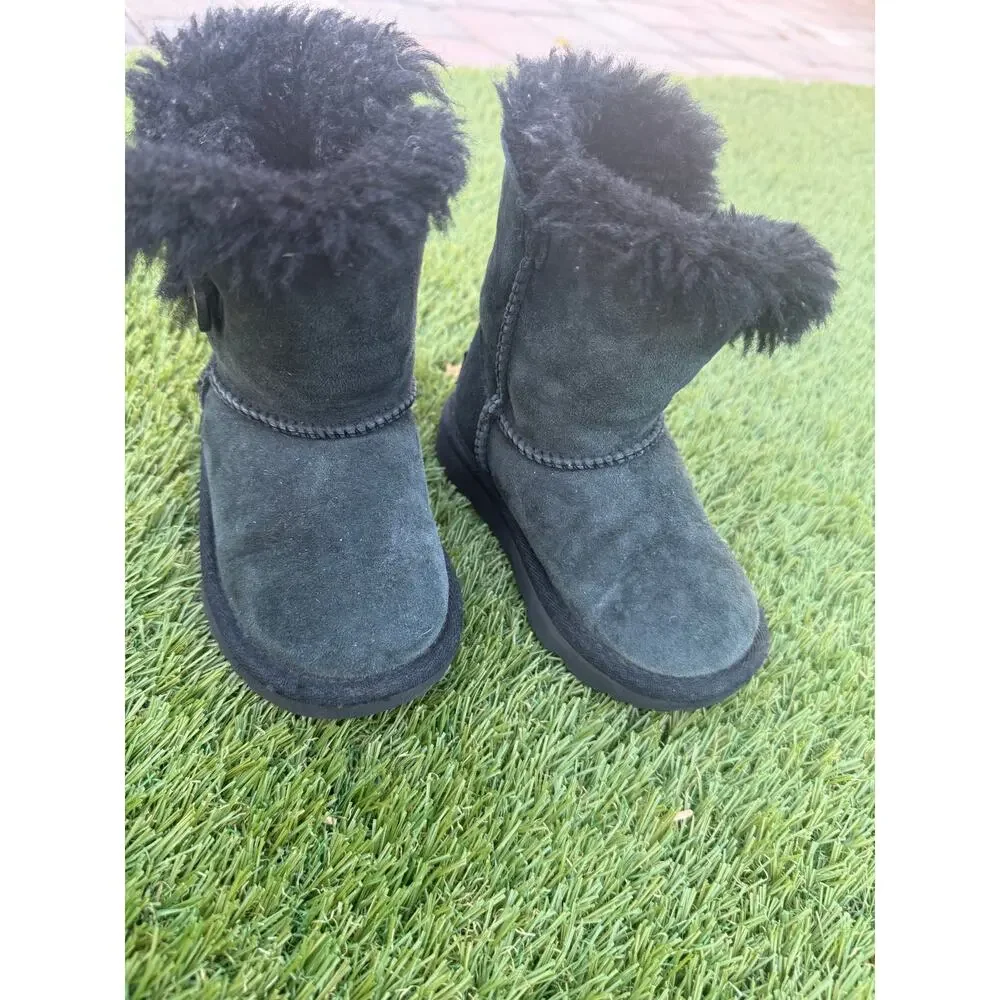 UGG Bailey Bow Boots Kids Sz 8 Chestnut Suede Sheepskin Winter Boots